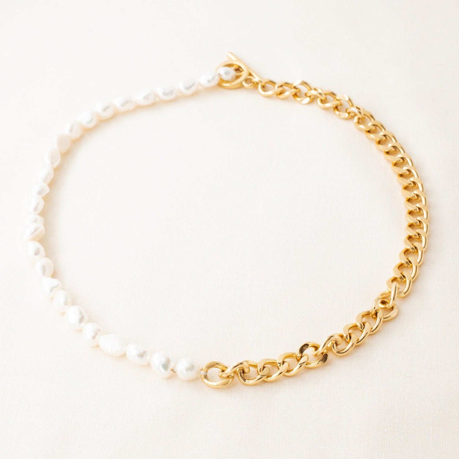 Gwen Gold Chain &amp; Pearl Necklace - avantejewel.com