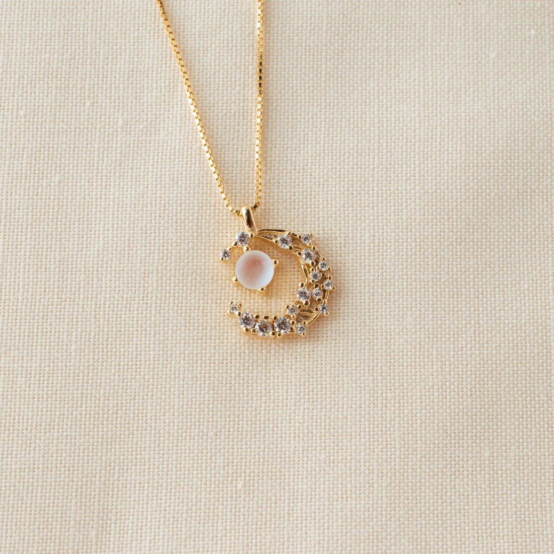 Sparkling Moon Necklace | avantejewel.com
