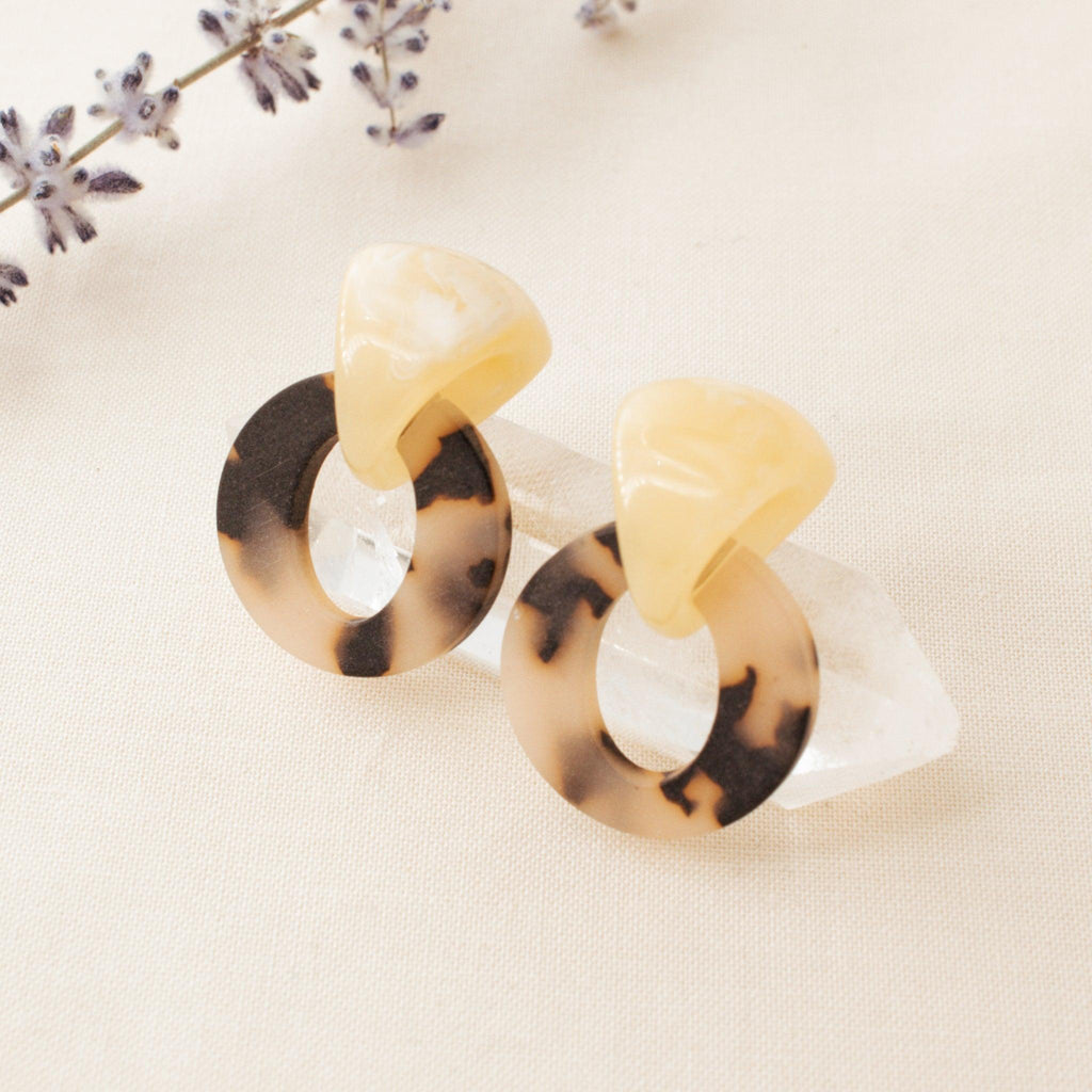 Cream Tortoise Acrylic Earrings - avantejewel.com
