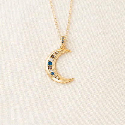 Luna Crescent Moon Necklace - avantejewel.com