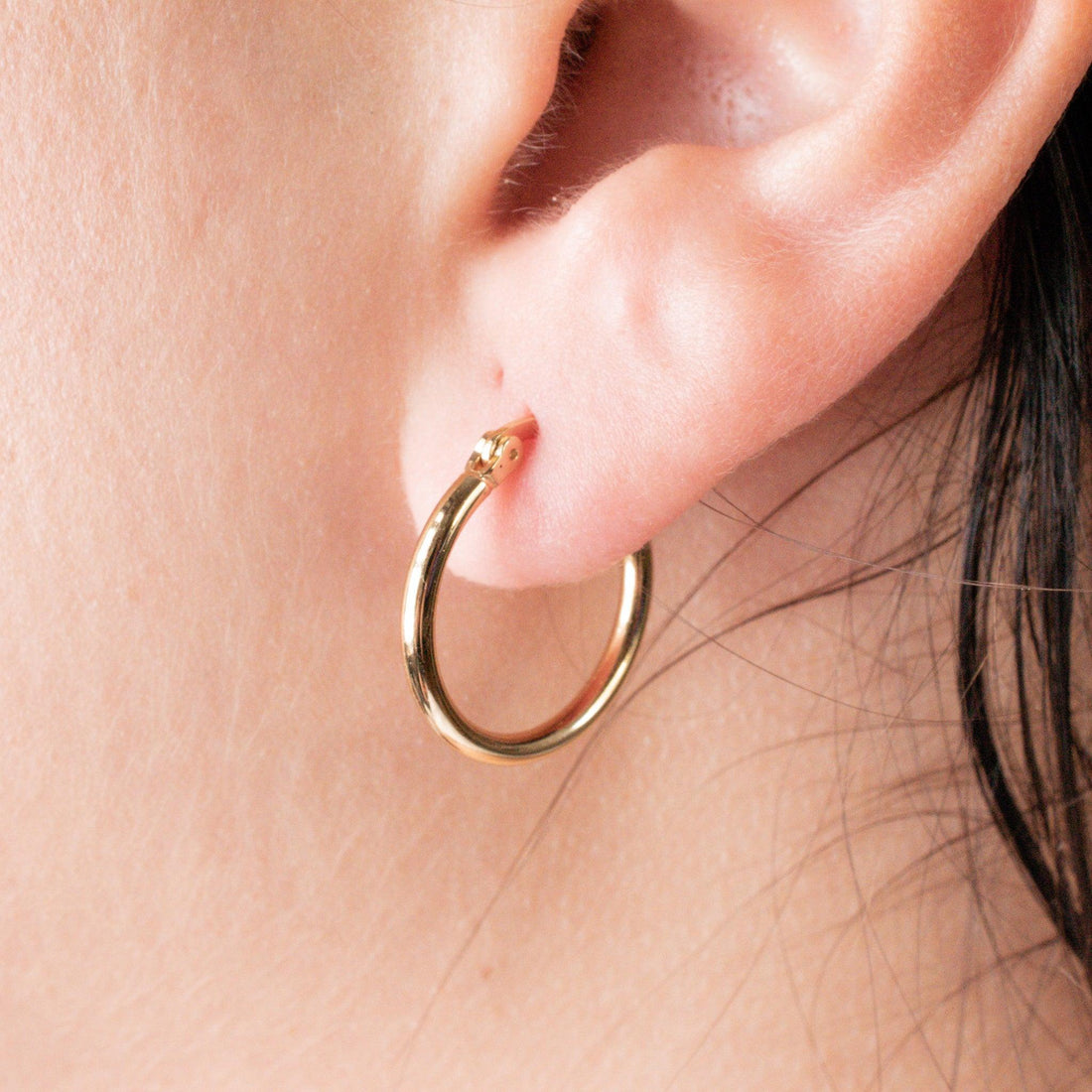 Simple Hoop Earrings - avantejewel.com